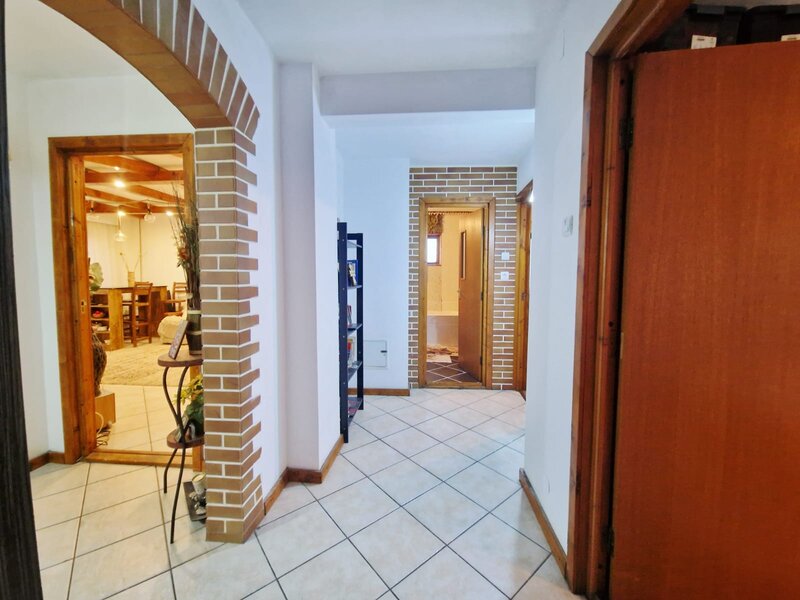 Sector 2, apartament deosebit 4 camere, 93 mp utili.